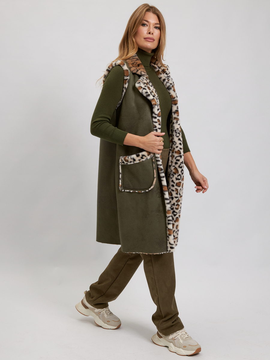 Удлиненный жилет Леопард зеленый со светлым мехом авторская одежда