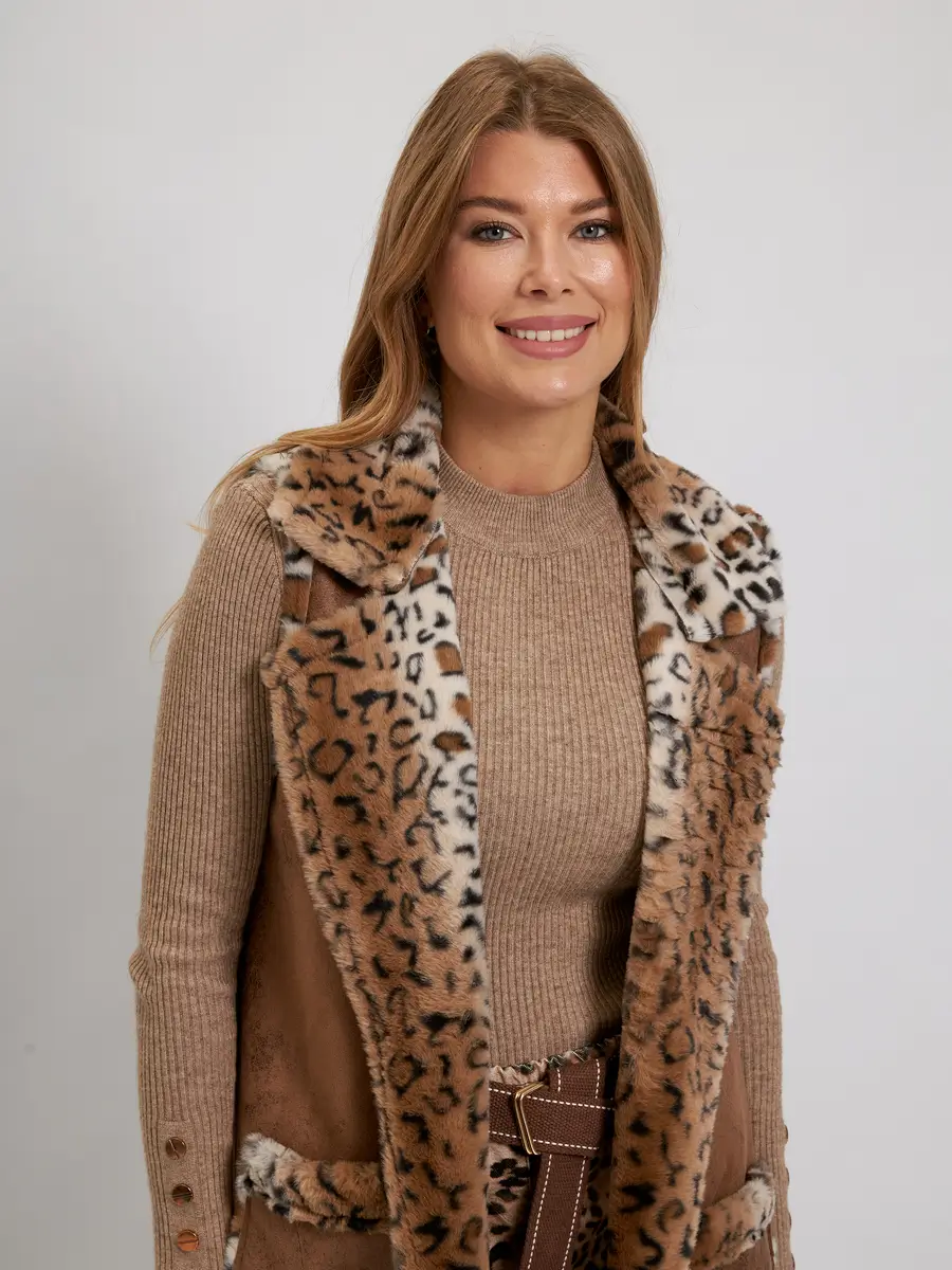Удлиненный жилет Леопард коричневый авторская одежда