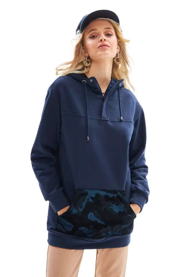 Женская толстовка с капюшоном синий бархат авторская одежда