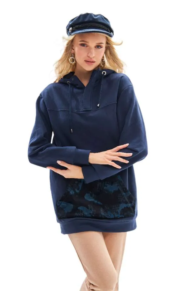 Женская толстовка с капюшоном синий бархат авторская одежда