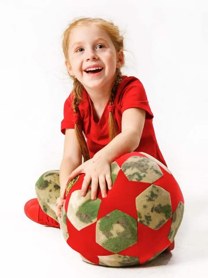 Мяч-подушка авторская одежда