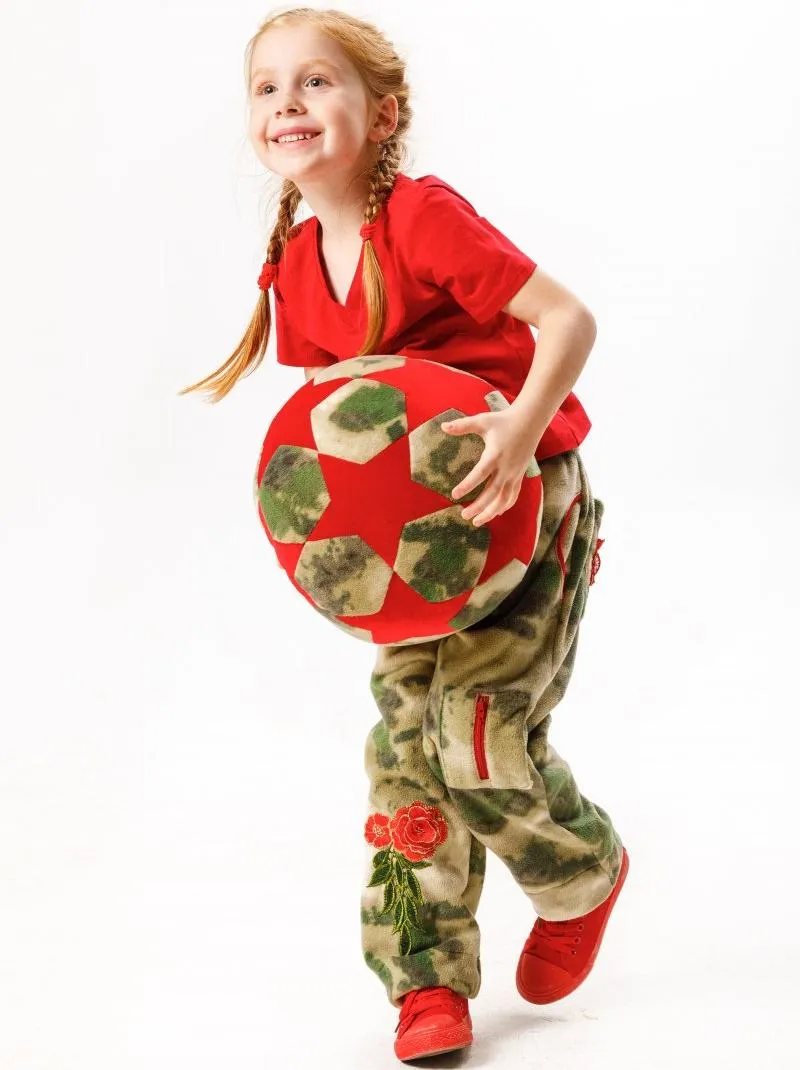 Мяч-подушка авторская одежда