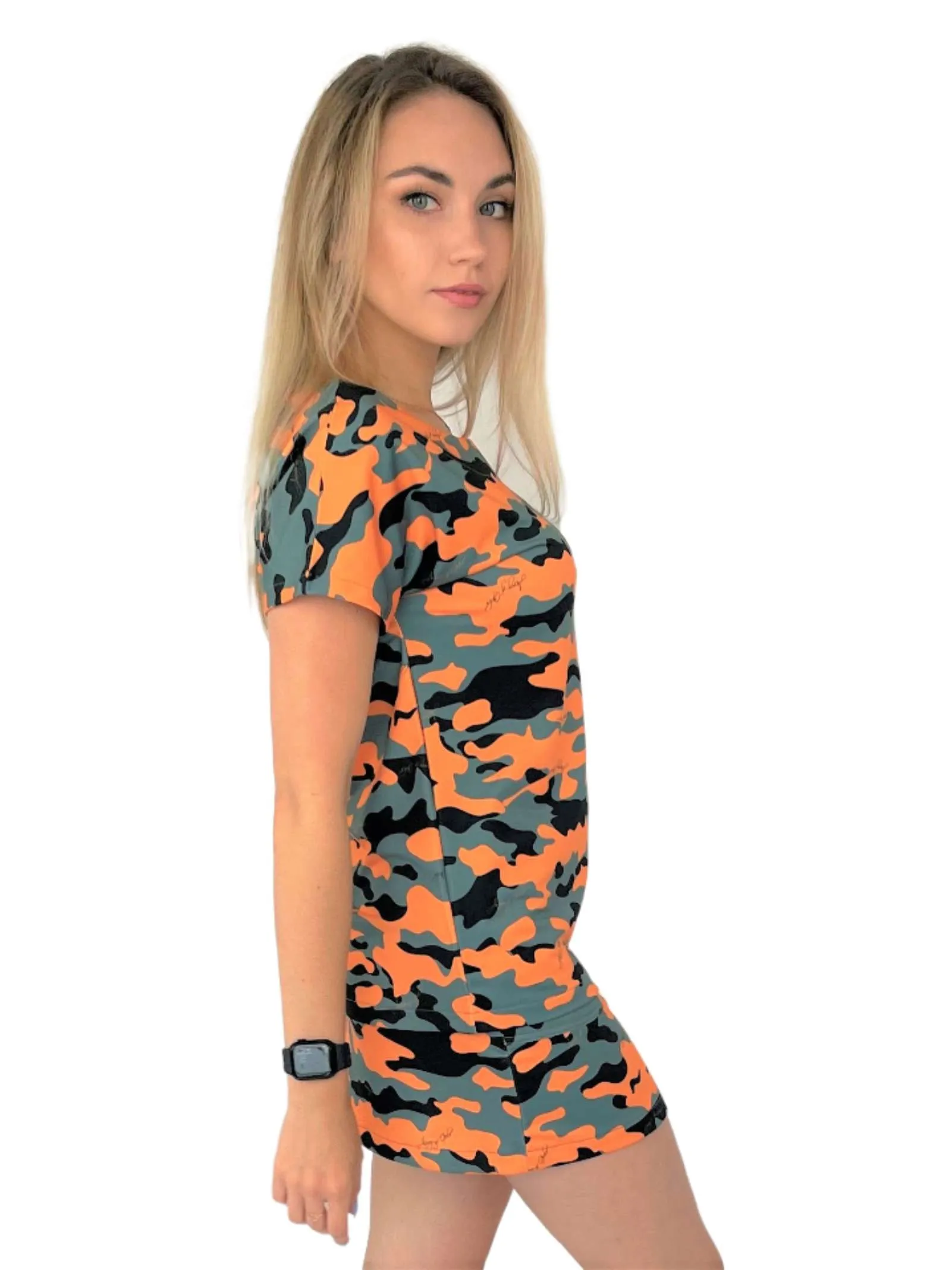 Футболка оранжевый камуфляж с V образным вырезом авторская одежда