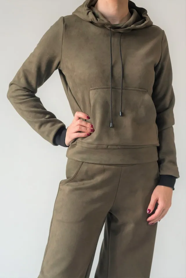 Замшевая худи Волчица авторская одежда