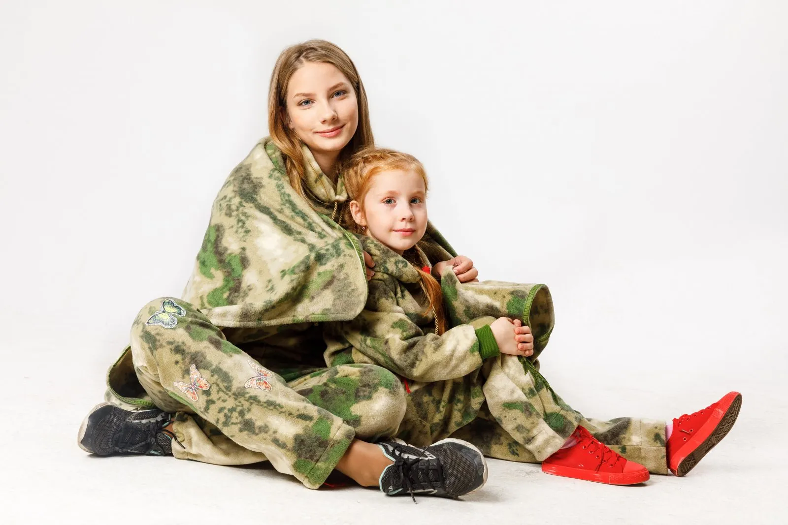 Камуфляжный Плед с гербом AG авторская одежда